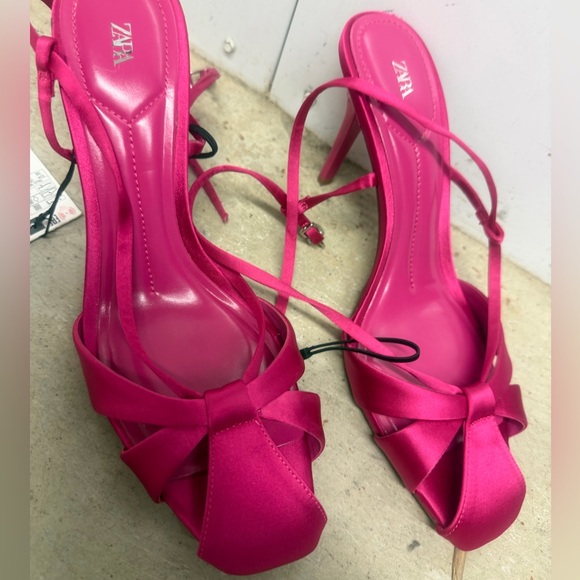 🔥🔥Zara  Pink Strappy Heels - Picture 10 of 10